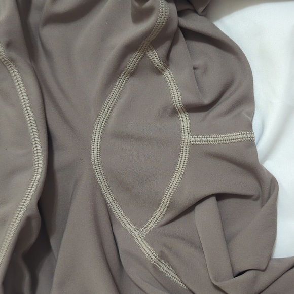 Alphalete Surface Power Legging, Color Willow Size XS - Picture 6 of 13